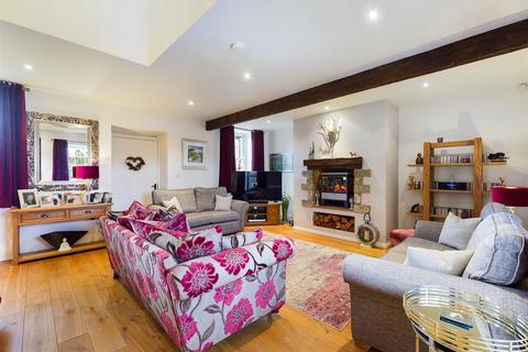 3 bedroom barn conversion for sale, 7 East Courtyard, The Old Farmstead, Bedale DL8