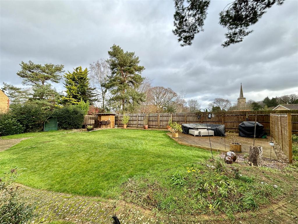 The Folly, Derry Hill SN11 4 bed detached house for sale £725,000