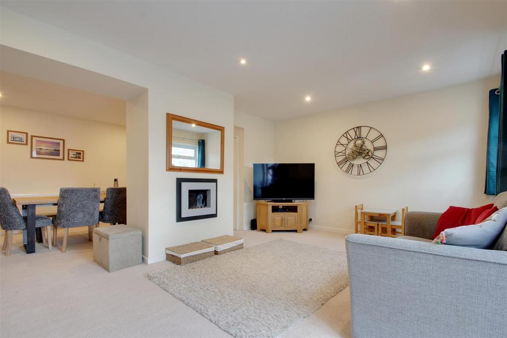 Gerald Road, Worthing 3 bed end of terrace house for sale £450,000
