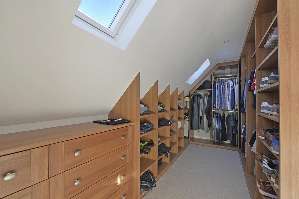 Walking wardrobe