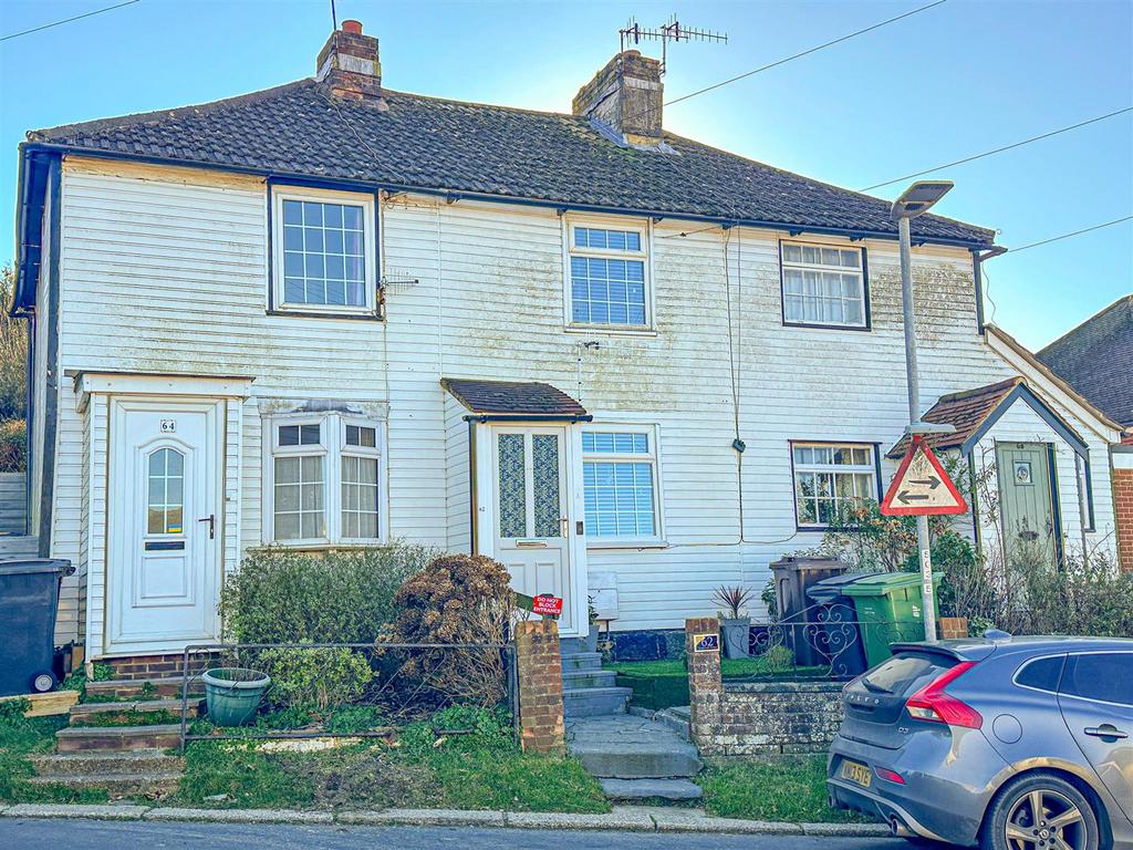 Fairlight Road, Hastings 2 bed terraced house for sale £200,000