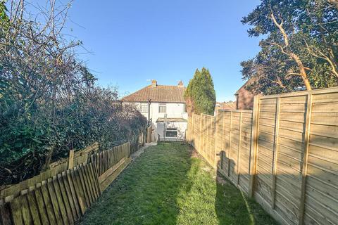 62 Fairlight Road, Hastings, TN35 5EA