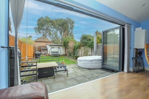 115 Upper Elmers End Road, Beckenham, BR3 3QX