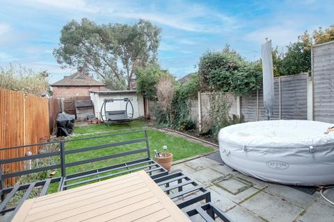 115 Upper Elmers End Road, Beckenham, BR3 3QX