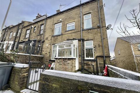 3 bedroom terraced house for sale, Sapgate Lane, Bradford BD13