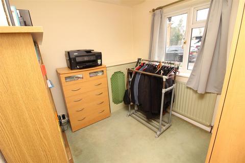 2 bedroom maisonette for sale, Bisley Close, Worcester Park