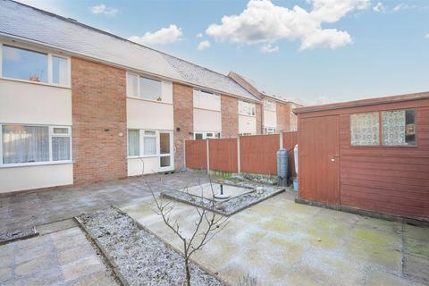 3 bedroom terraced house for sale, Greenside, Yarnfield, Stone