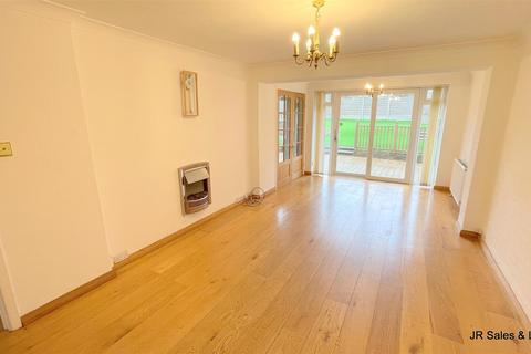 3 bedroom detached bungalow for sale, Brookside Crescent, Cuffley