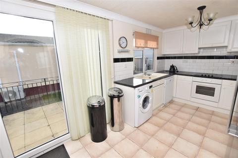 2 bedroom park home for sale, Kings Park, Creek Road, Canvey Island SS8