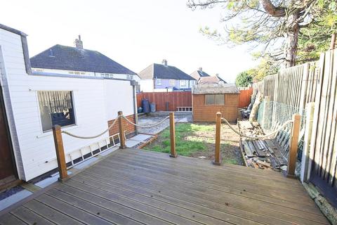 3 bedroom semi-detached house for sale, Meadow Close, Portslade, Brighton