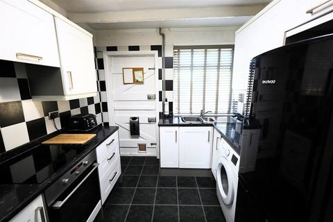 3 bedroom semi-detached house for sale, Meadow Close, Portslade, Brighton