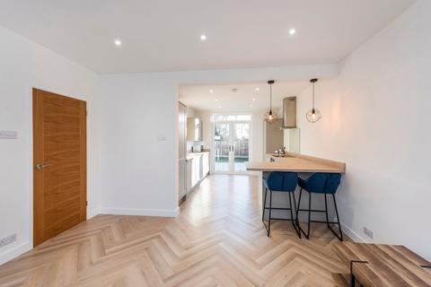 32 Basilon Road, Bexleyheath, DA7 4RG