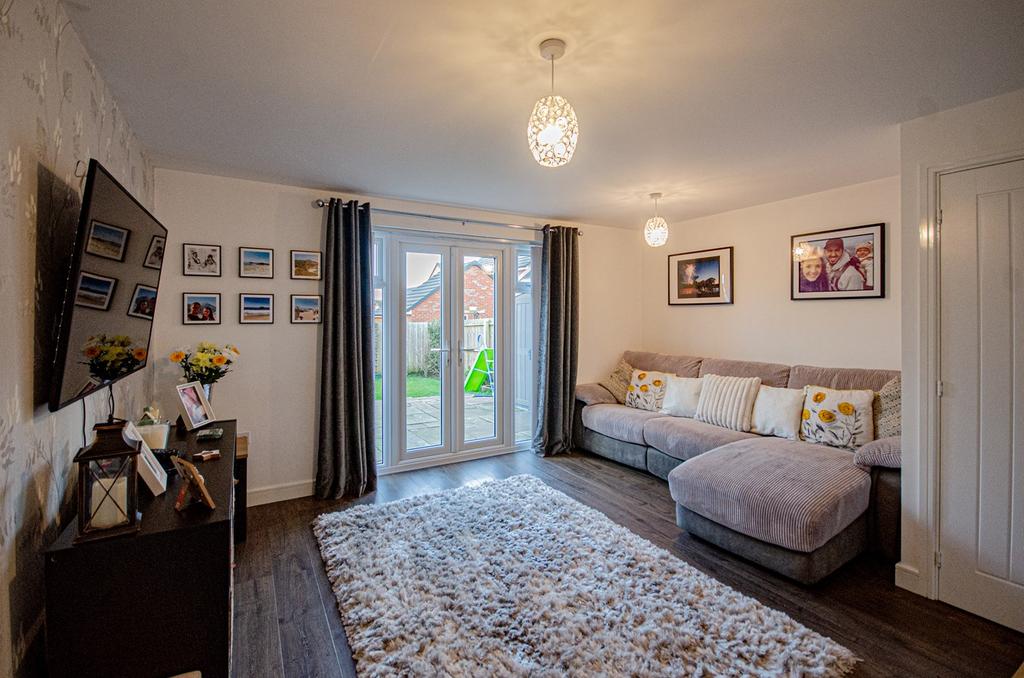 Hitchen Street, Winnington, Northwich, CW8 3 bed end of terrace house