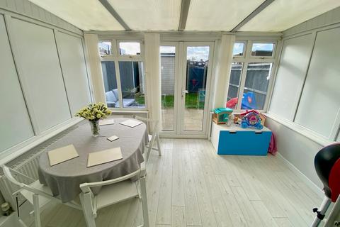 7 Brice Way, Corringham, Stanford-le-hope, SS17 7RJ
