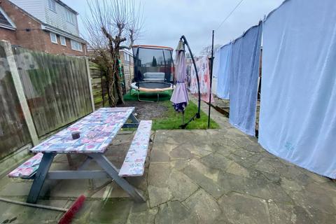 40 Clickett End, Basildon, SS14 1NG