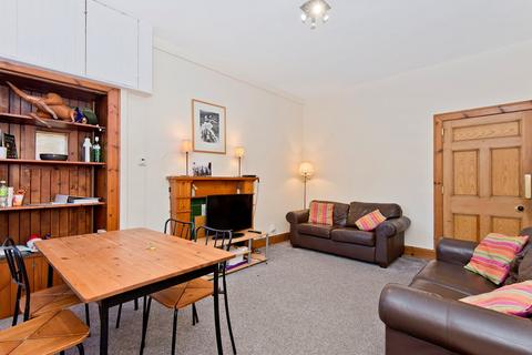 3 bedroom flat for sale, Lade Braes, St Andrews, KY16