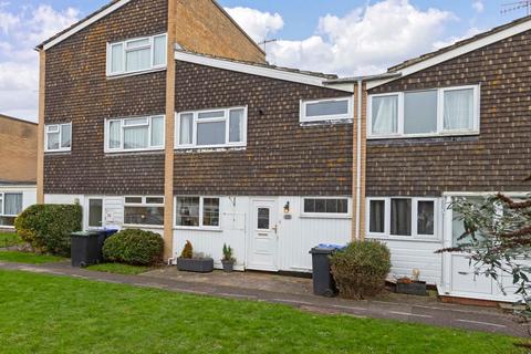 23 Cedar Close, Lancing, BN15 8PY
