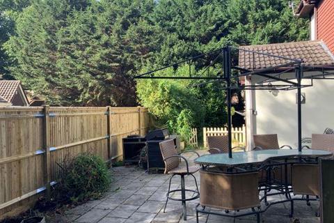 9 Brenchley Close, Chislehurst, BR7 5NQ