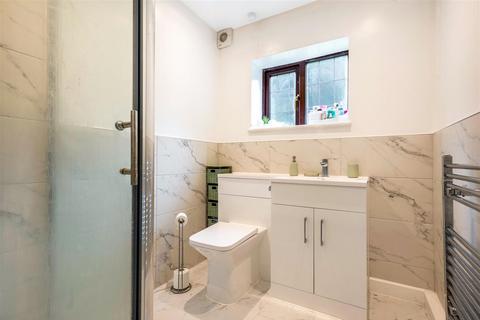 9 Brenchley Close, Chislehurst, BR7 5NQ
