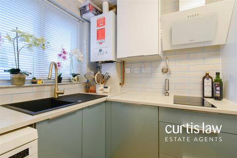 35 Beatrice Place, Blackburn, BB2 3UD