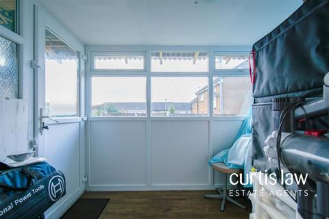 35 Beatrice Place, Blackburn, BB2 3UD