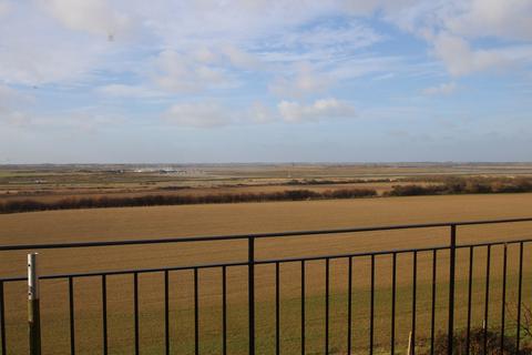 3 bedroom apartment for sale - Naze Court, Old Hall Lane, Walton On the Naze, CO14