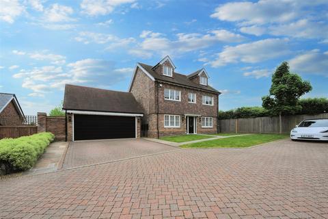 4 bedroom detached house for sale, Penny Close, Boughton Monchelsea, Maidstone
