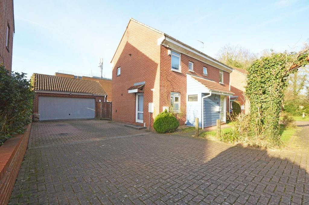 Denmark Drive, Peterborough PE2 4 bed detached house for sale £425,000