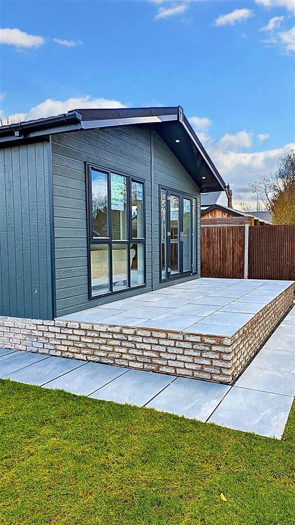 Piverside Park, Occupation Lane, PoultonLeFylde 2 bed park home £