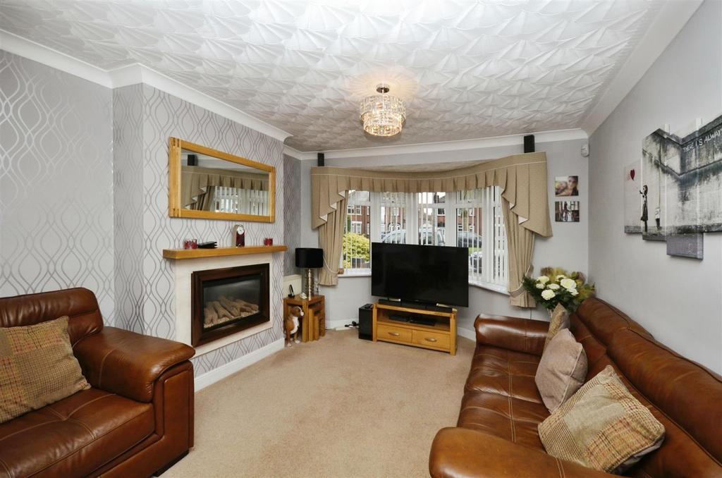 Through Lounge / Dining Room