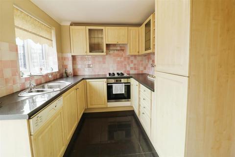 53 Lower Meadow, Cheshunt, Waltham Cross, EN8 0QU