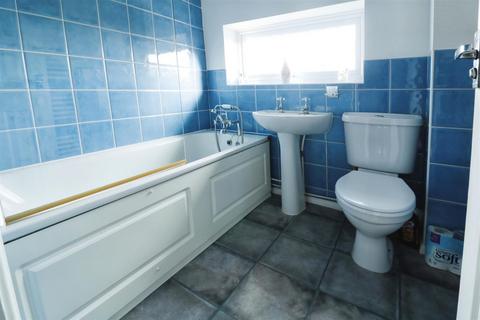 53 Lower Meadow, Cheshunt, Waltham Cross, EN8 0QU