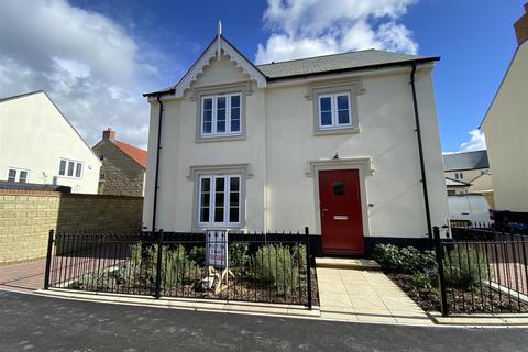 3 bedroom detached house for sale, Stoke Meadow,, Calne SN11