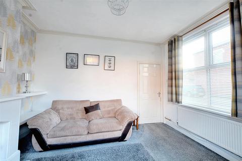 3 bedroom end of terrace house for sale, Derby Road, Stapleford