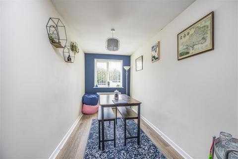 3 bedroom end of terrace house for sale, Brinsons Close, Burton, Christchurch