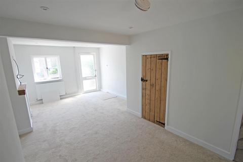2 bedroom terraced house for sale, The Grove, Bedford