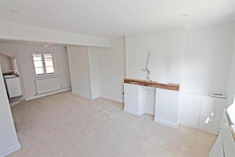 2 bedroom terraced house for sale, The Grove, Bedford