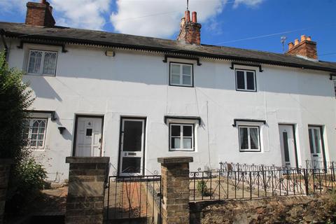 2 bedroom terraced house for sale, The Grove, Bedford