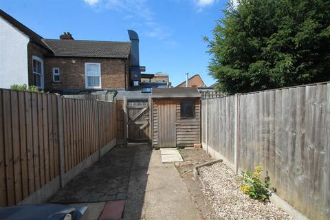 2 bedroom terraced house for sale, The Grove, Bedford