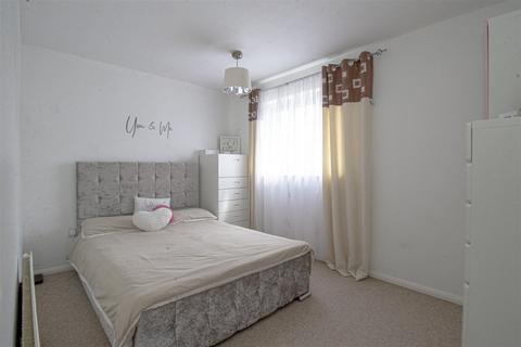 2 bedroom semi-detached house for sale, Gisburn Close, Heelands