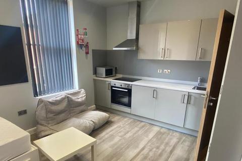 Studio to rent, De Montfort Street, Leicester