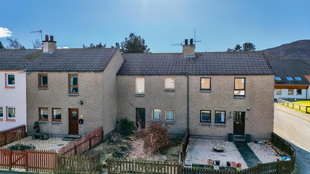 Morlich Court, Aviemore 2 bed terraced house for sale £150,000