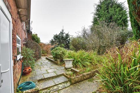 26 Broad View, Bexhill-on-sea, TN39 4HW