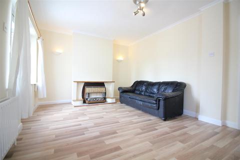 3 bedroom semi-detached house for sale, Lansbury Drive, Hayes