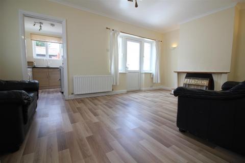 3 bedroom semi-detached house for sale, Lansbury Drive, Hayes