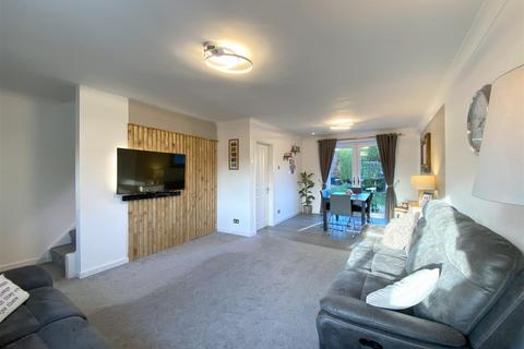 91 Avon Drive, Congleton, CW12 3RG