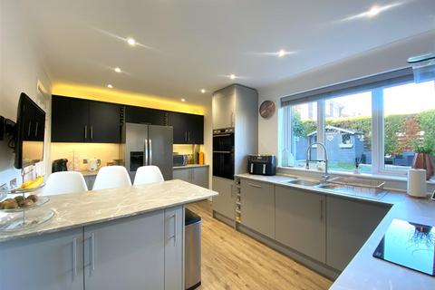 91 Avon Drive, Congleton, CW12 3RG