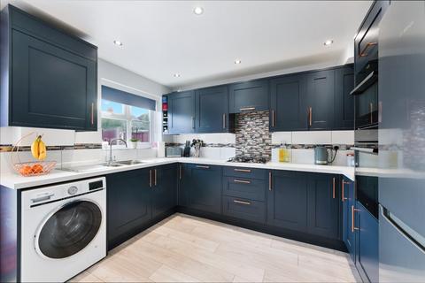 4 Chartwell Gardens, Sutton, SM3 9TQ
