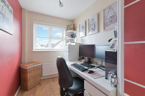 4 Chartwell Gardens, Sutton, SM3 9TQ