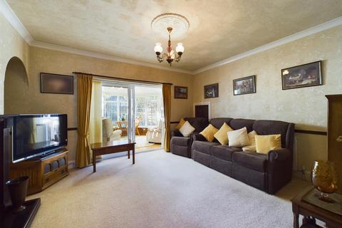 3 bedroom house for sale, Northstead Manor Drive, Scarborough, YO12 6AA